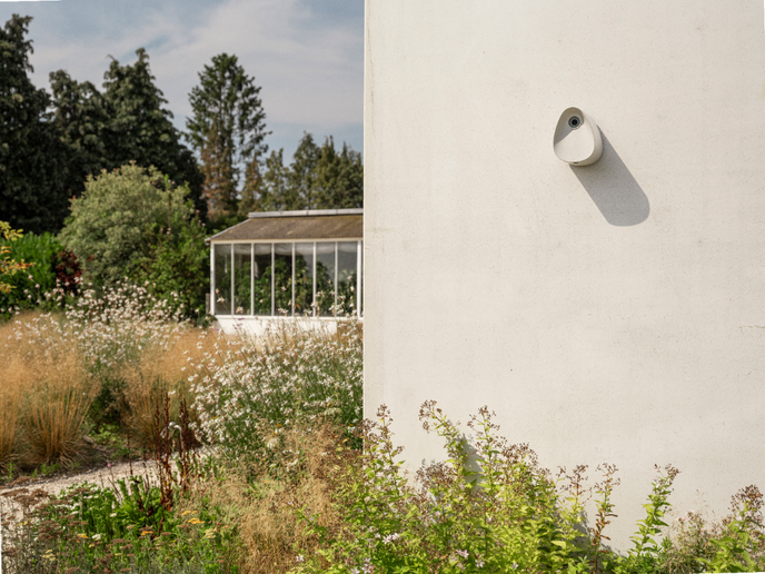 essential nichoir pour oiseaux 18cm gris fibreux